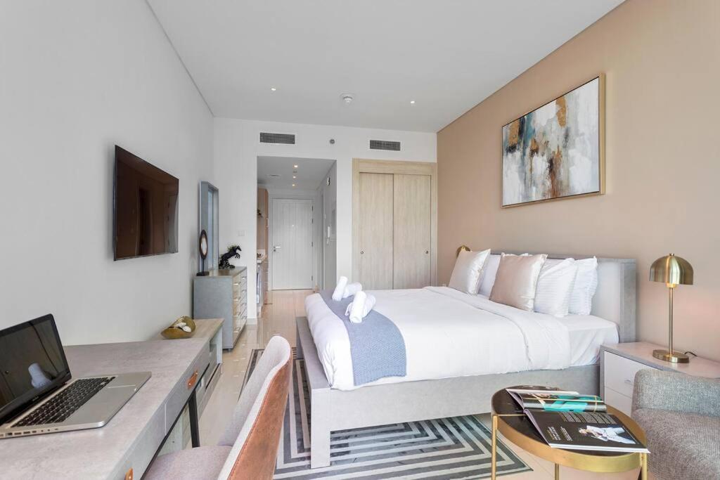 Apartment Seven Palm With Private Access Dubai