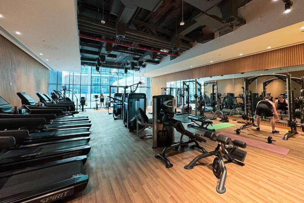 Seven Palm With Private Access Apartment *